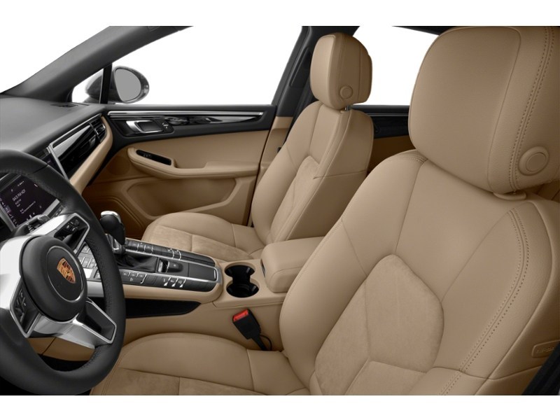 2021 Porsche Macan S AWD Interior Shot 4