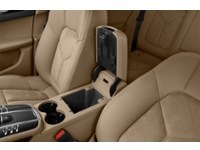 2021 Porsche Macan S AWD Interior Shot 7