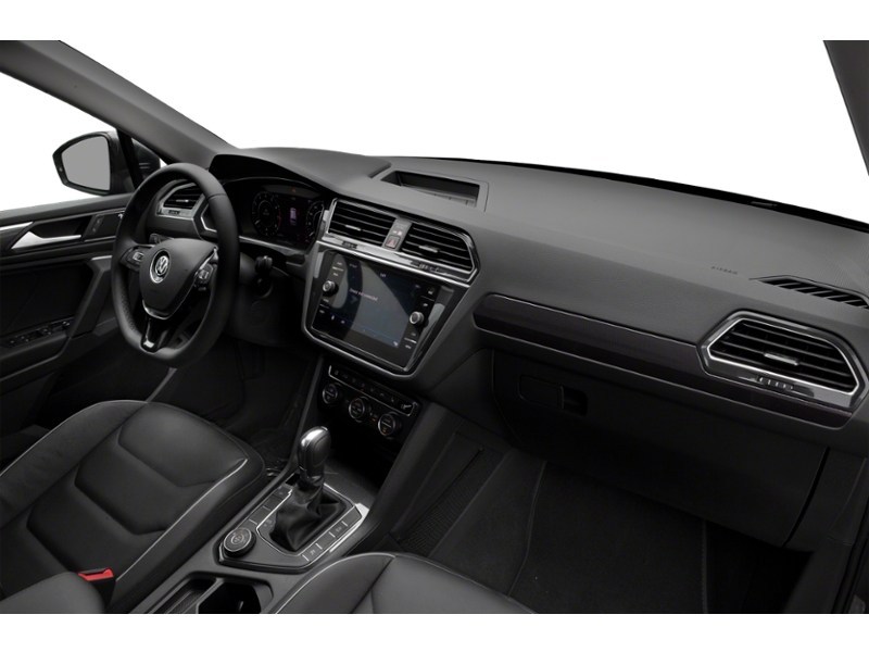 2019 Volkswagen Tiguan Highline 4MOTION Interior Shot 1