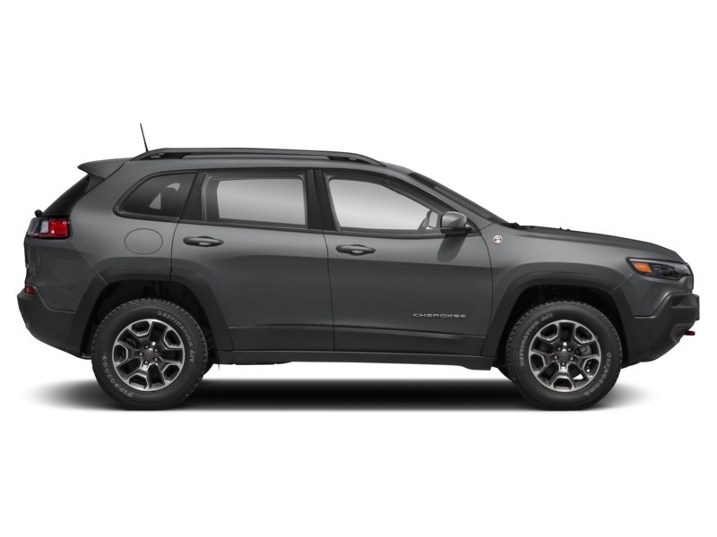 2019 Jeep Cherokee Trailhawk 4x4 Exterior Shot 10
