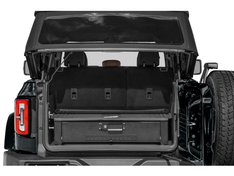 2023 Ford Bronco Outer Banks 4 Door 4x4 Exterior Shot 4
