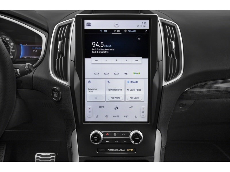 2022 Ford Edge ST Line AWD Interior Shot 2