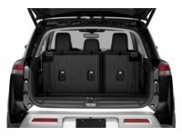 2022 Nissan Pathfinder Platinum 4WD Exterior Shot 4
