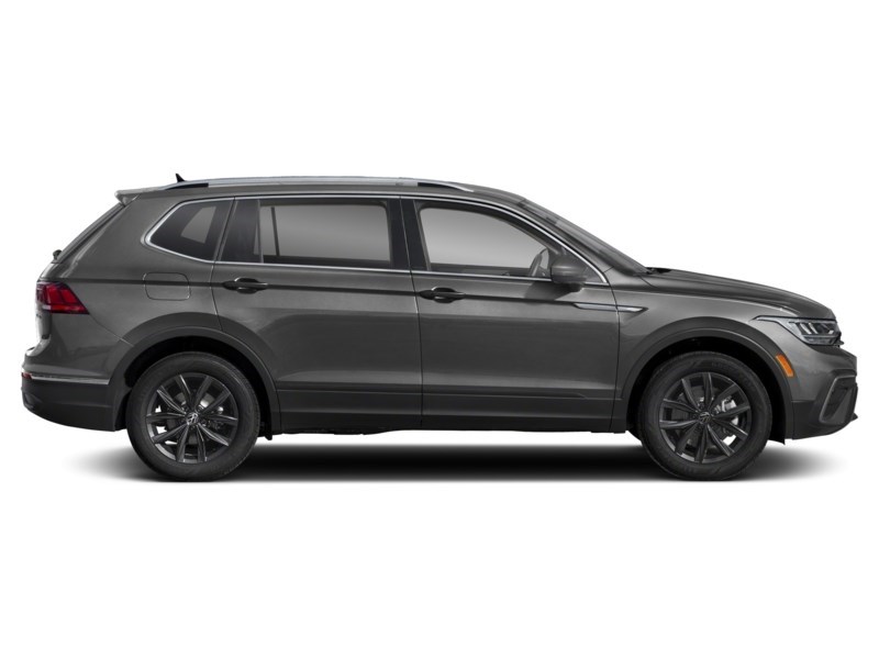 2024 Volkswagen Tiguan Comfortline 4MOTION Exterior Shot 10