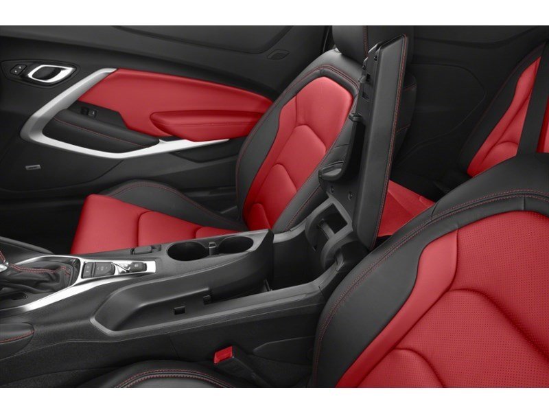 2023 Chevrolet Camaro 2dr Conv 1LT Interior Shot 7