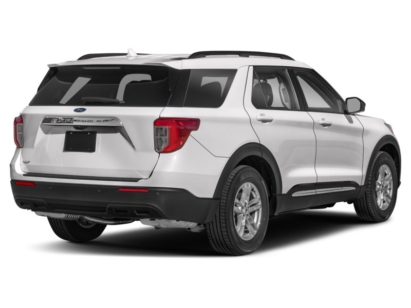2023 Ford Explorer XLT 4WD Exterior Shot 2