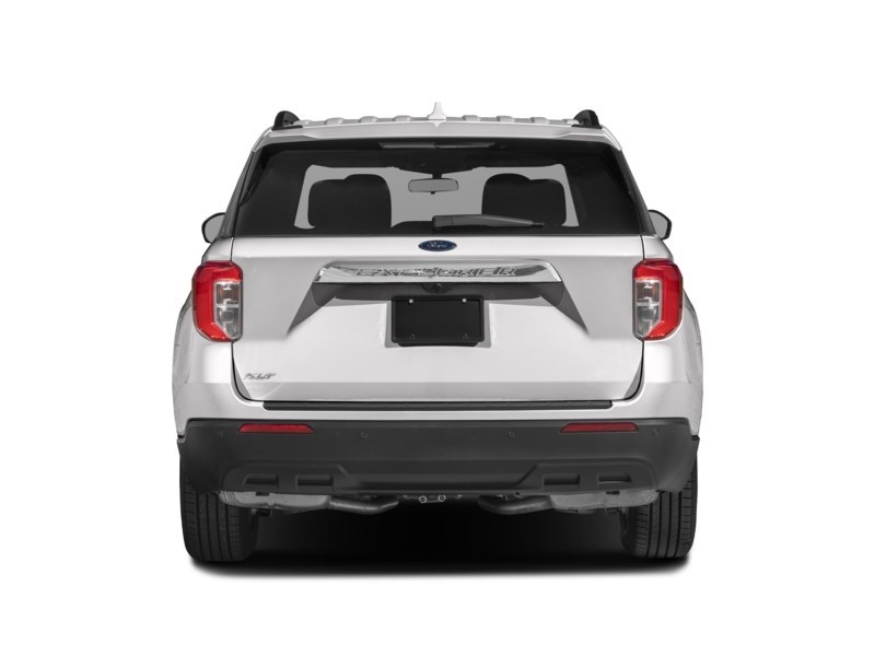 2023 Ford Explorer XLT 4WD Exterior Shot 7