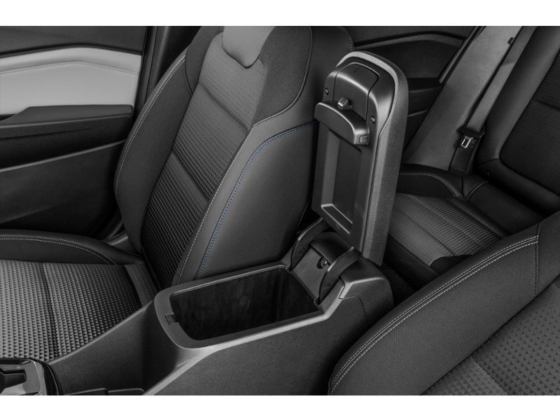2026 Chevrolet Trax FWD 4dr LT Interior Shot 7