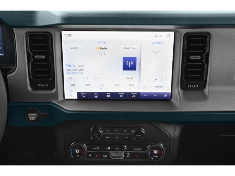 2024 Ford Bronco Outer Banks Interior Shot 2