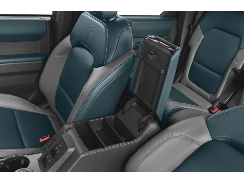 2024 Ford Bronco Outer Banks Interior Shot 7