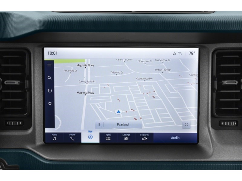 2024 Ford Bronco Outer Banks Interior Shot 8