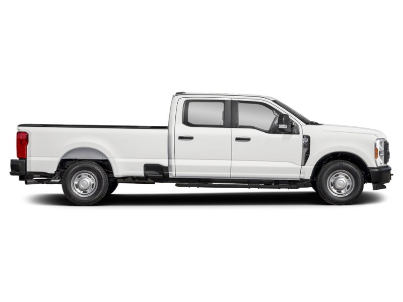 2027 Ford Super Duty F-250 SRW XL 4WD Crew Cab 6.75' Box Exterior Shot 10