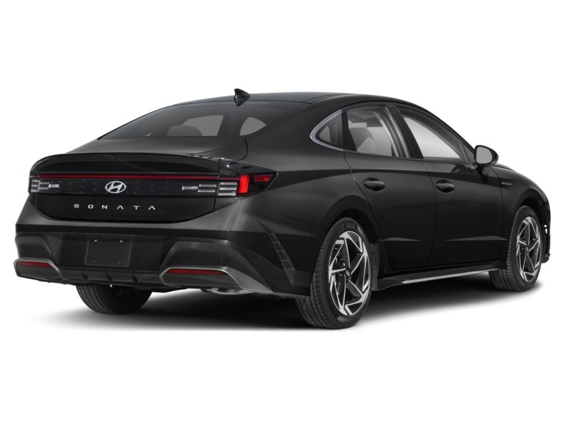 2024 Hyundai Sonata 2.5L Preferred-Trend AWD Exterior Shot 2