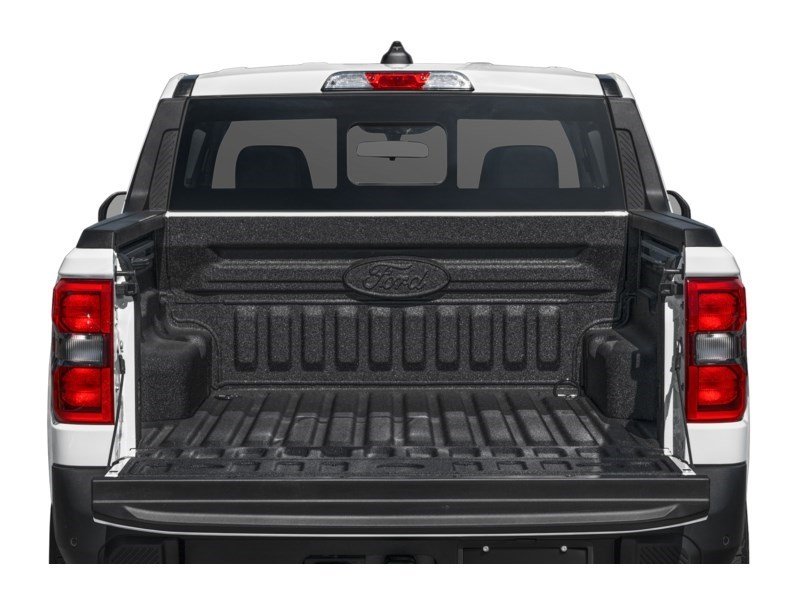 2026 Ford Maverick LARIAT AWD SuperCrew Exterior Shot 4