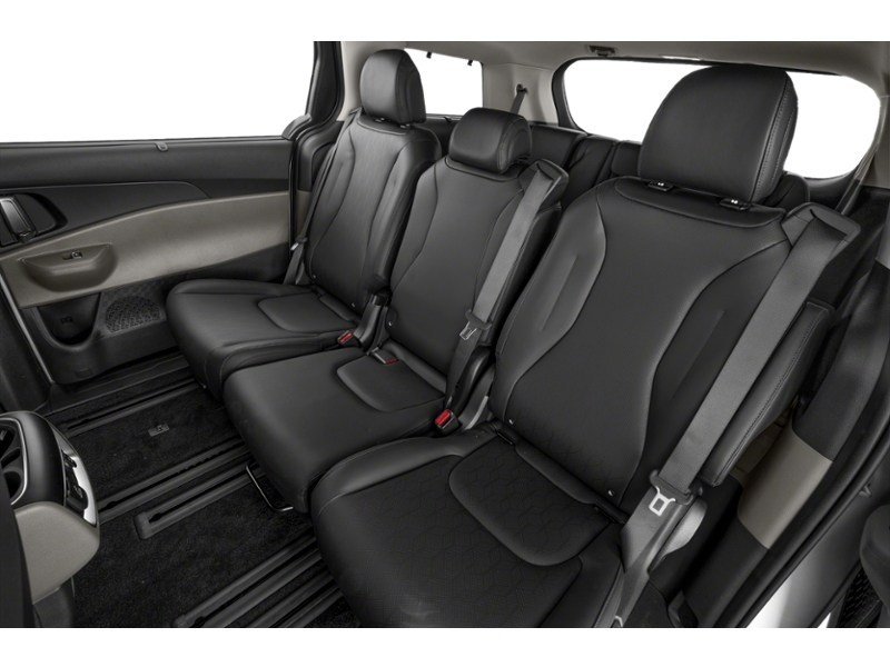 2027 Kia Carnival HEV EX FWD Interior Shot 5