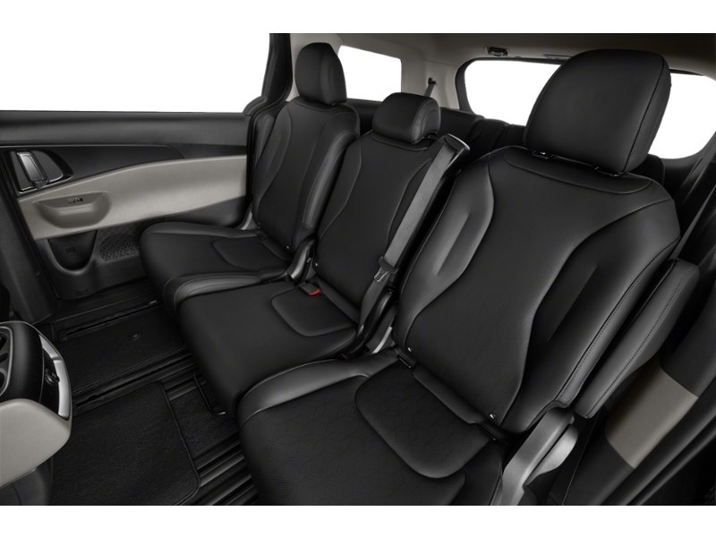 2027 Kia Carnival HEV LX FWD Interior Shot 5