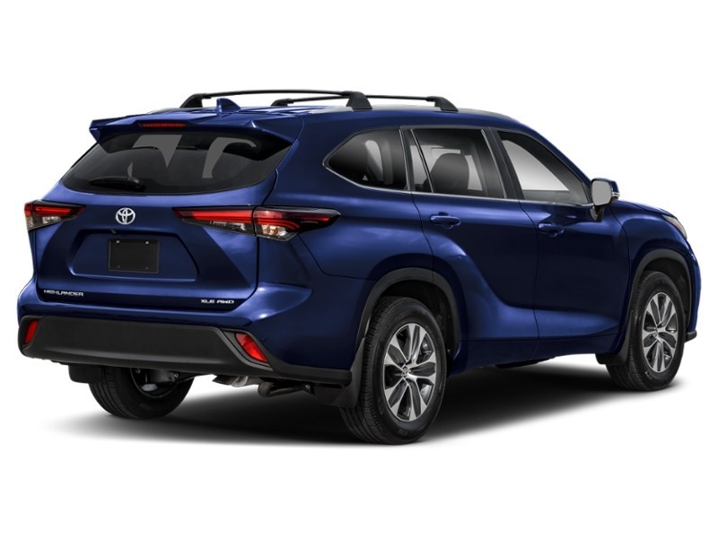 2026 Toyota Highlander XLE AWD Exterior Shot 2