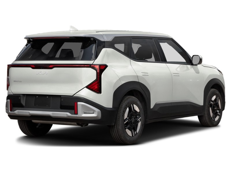 2027 Kia Seltos LX FWD Exterior Shot 2