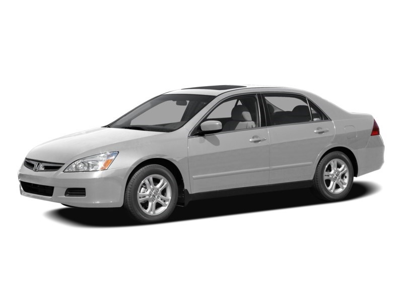 2007 Honda Accord 4dr I4 AT SE Alabaster Silver  Shot 4