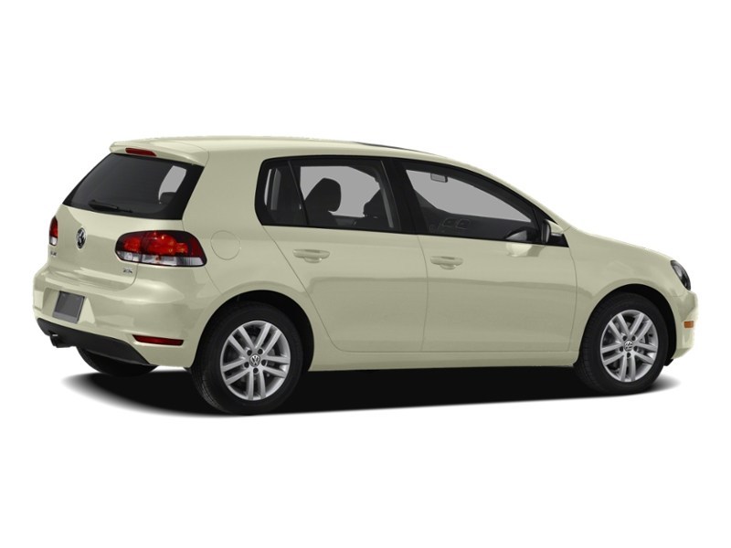 2012 Volkswagen Golf 5dr HB Auto Trendline Candy White  Shot 17