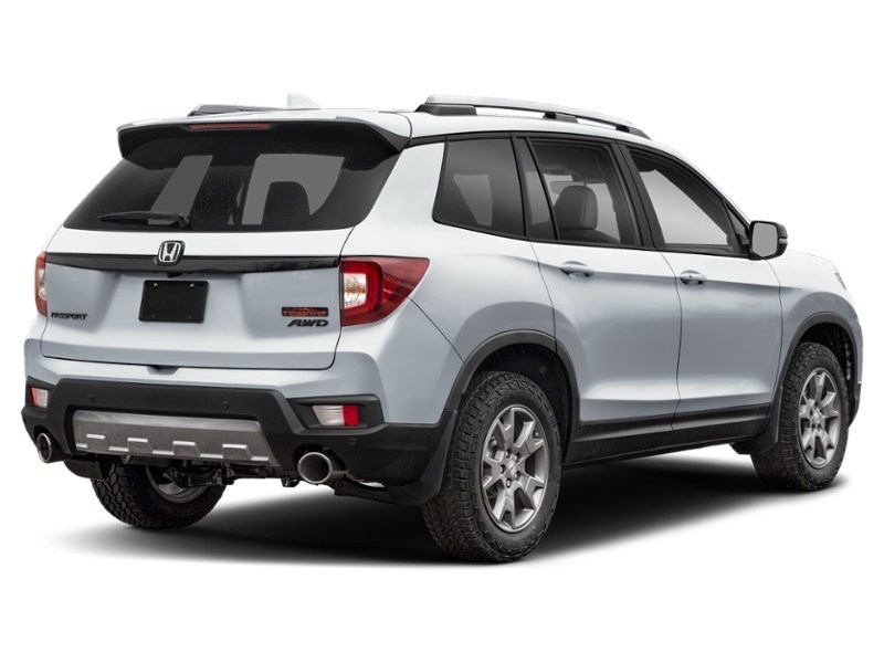 2024 Honda Passport TrailSport AWD Lunar Silver Metallic  Shot 2