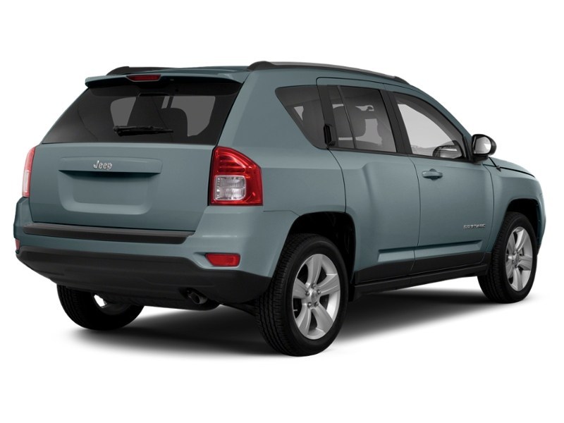 2013 Jeep Compass 4WD 4dr North Winter Chill Pearlcoat  Shot 12