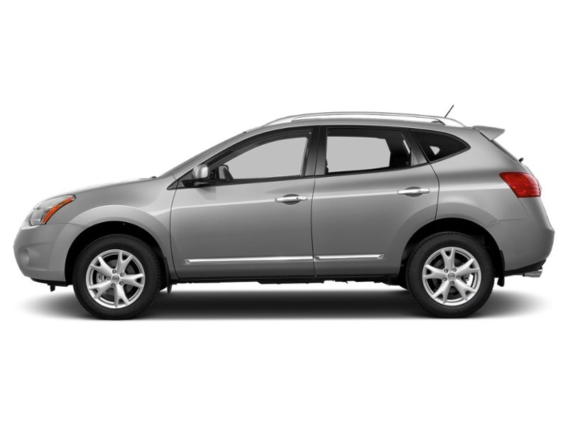 2013 Nissan Rogue FWD 4dr SV Brilliant Silver Metallic  Shot 17