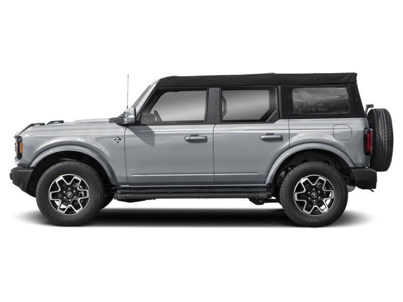 2024 Ford Bronco Outer Banks Iconic Silver Metallic  Shot 30