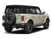 2026 Ford Bronco Outer Banks | 4X4 | 2.3L | SASQUATCH | BLK PK Desert Sand  Shot 2