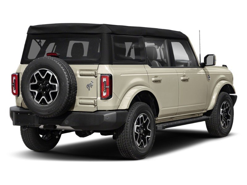 2026 Ford Bronco Outer Banks 4 Door 4x4 Desert Sand  Shot 2